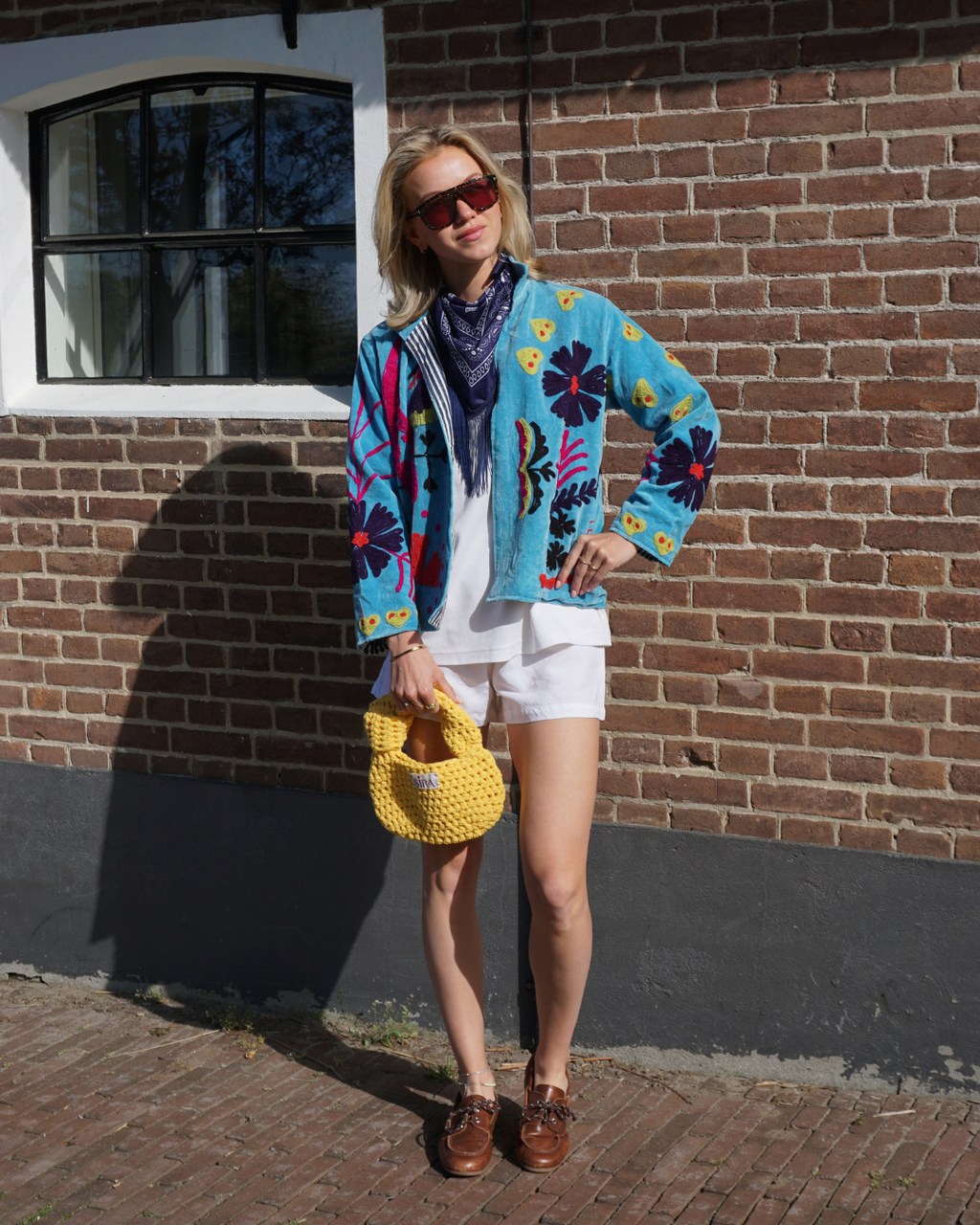 Suzani Velvet Jacket - Bright blue